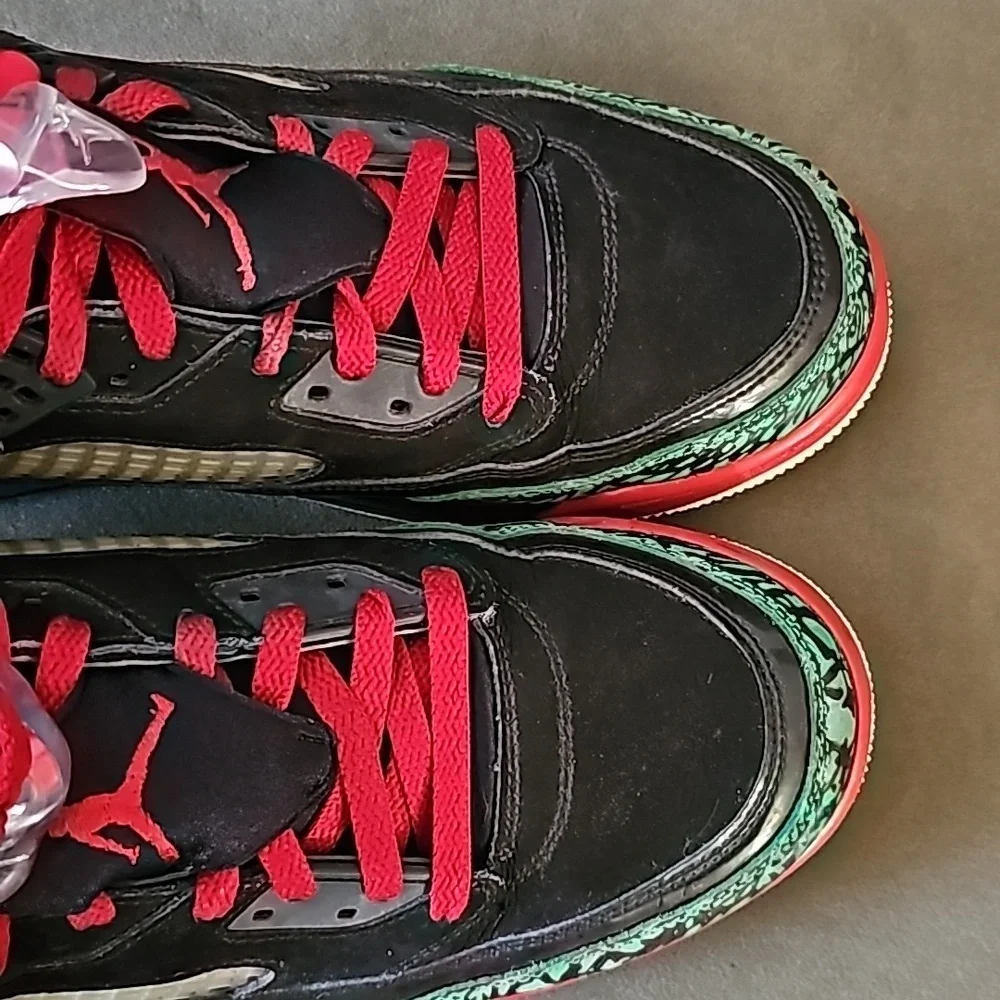 JORDAN SPIZIKE Black Varsity Red Classic Green 2017 Size 13